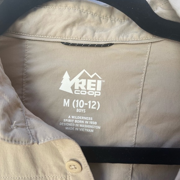 REI Boys Tan Button Up Hiking Shirt 10/12 - Picture 3 of 8